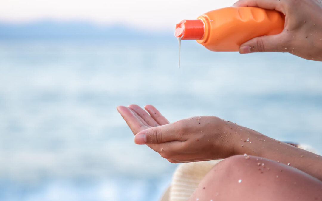 Nanoparticules dans les crèmes solaires : une analyse en laboratoire